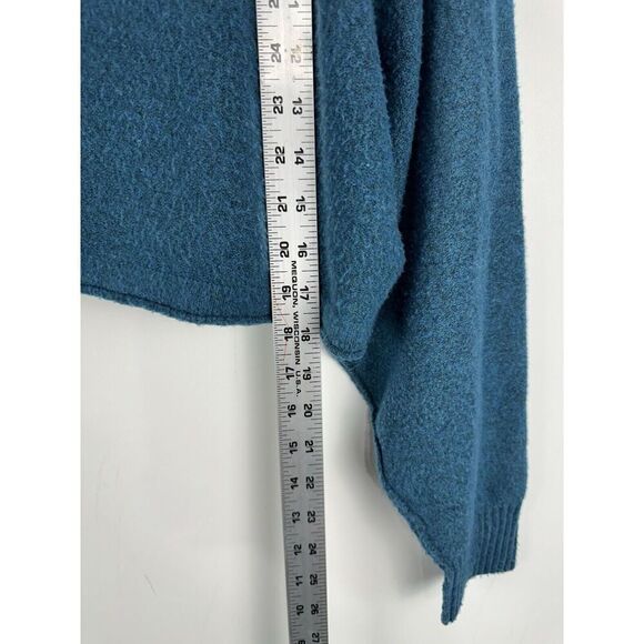 Urban Outfitters Size Large Kyla Cropped Turtleneck Sweater in Teal - Picture 6 of 9